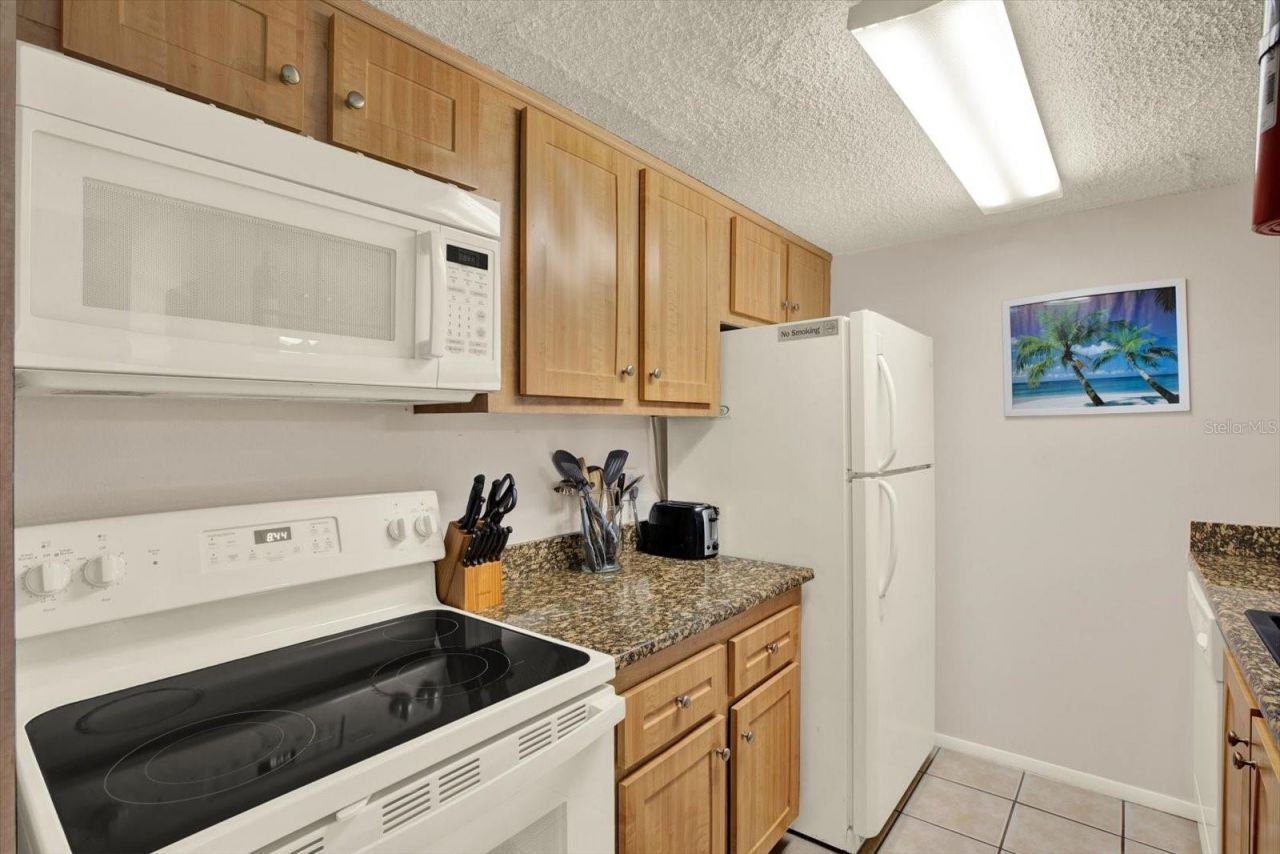 169 Medallion Boulevard , Unit E, Madeira Beach, FL 33708 Photo