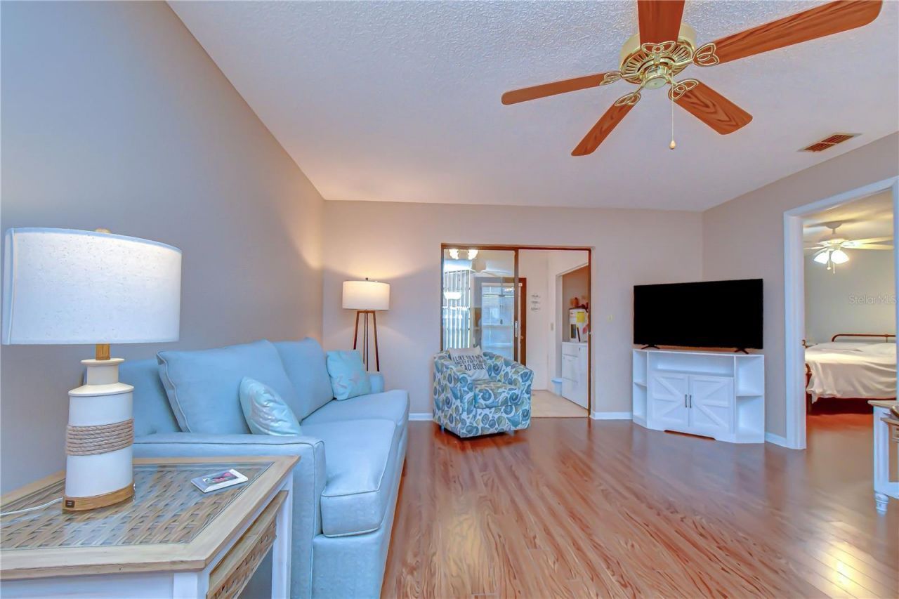 38235 Boxwood Drive , Unit 38235, Zephyrhills, FL 33542 Photo