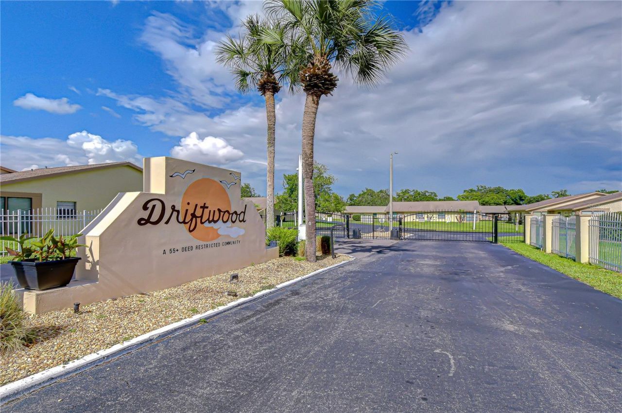 38235 Boxwood Drive , Unit 38235, Zephyrhills, FL 33542 Photo