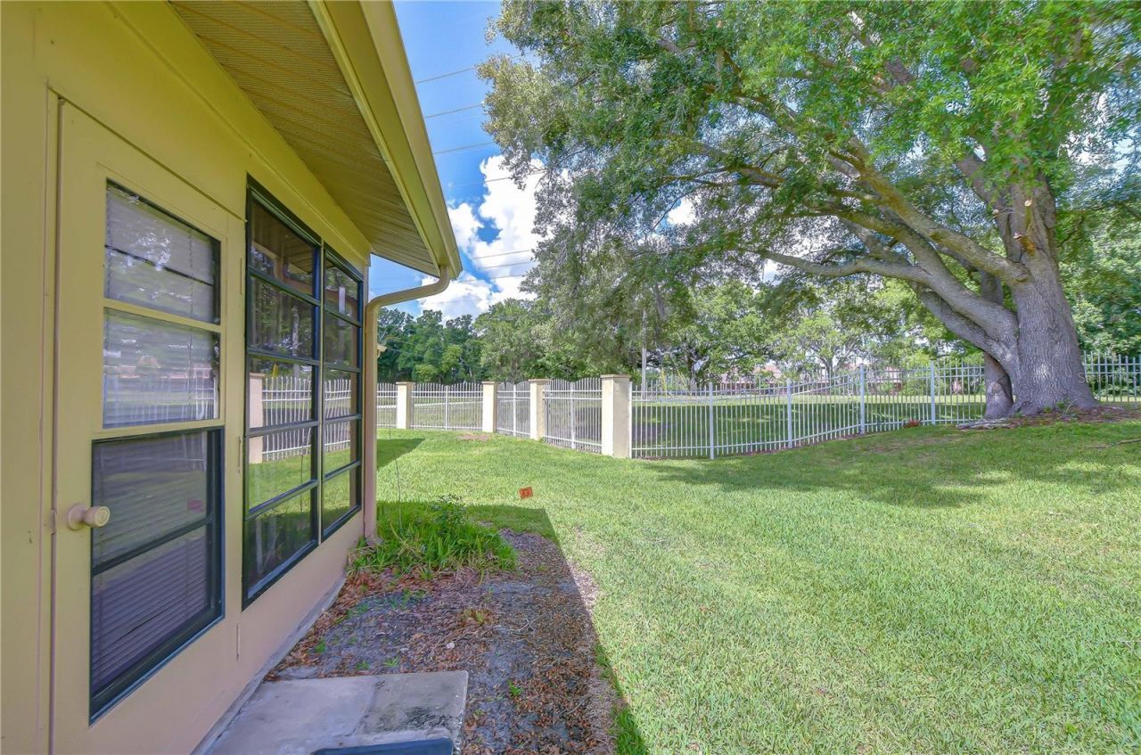 38235 Boxwood Drive , Unit 38235, Zephyrhills, FL 33542 Photo