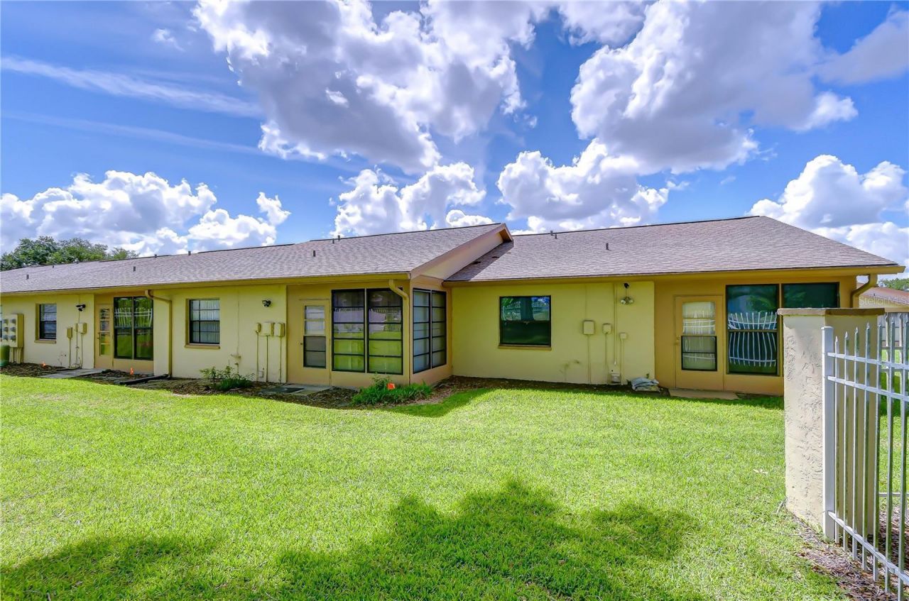 38235 Boxwood Drive , Unit 38235, Zephyrhills, FL 33542 Photo