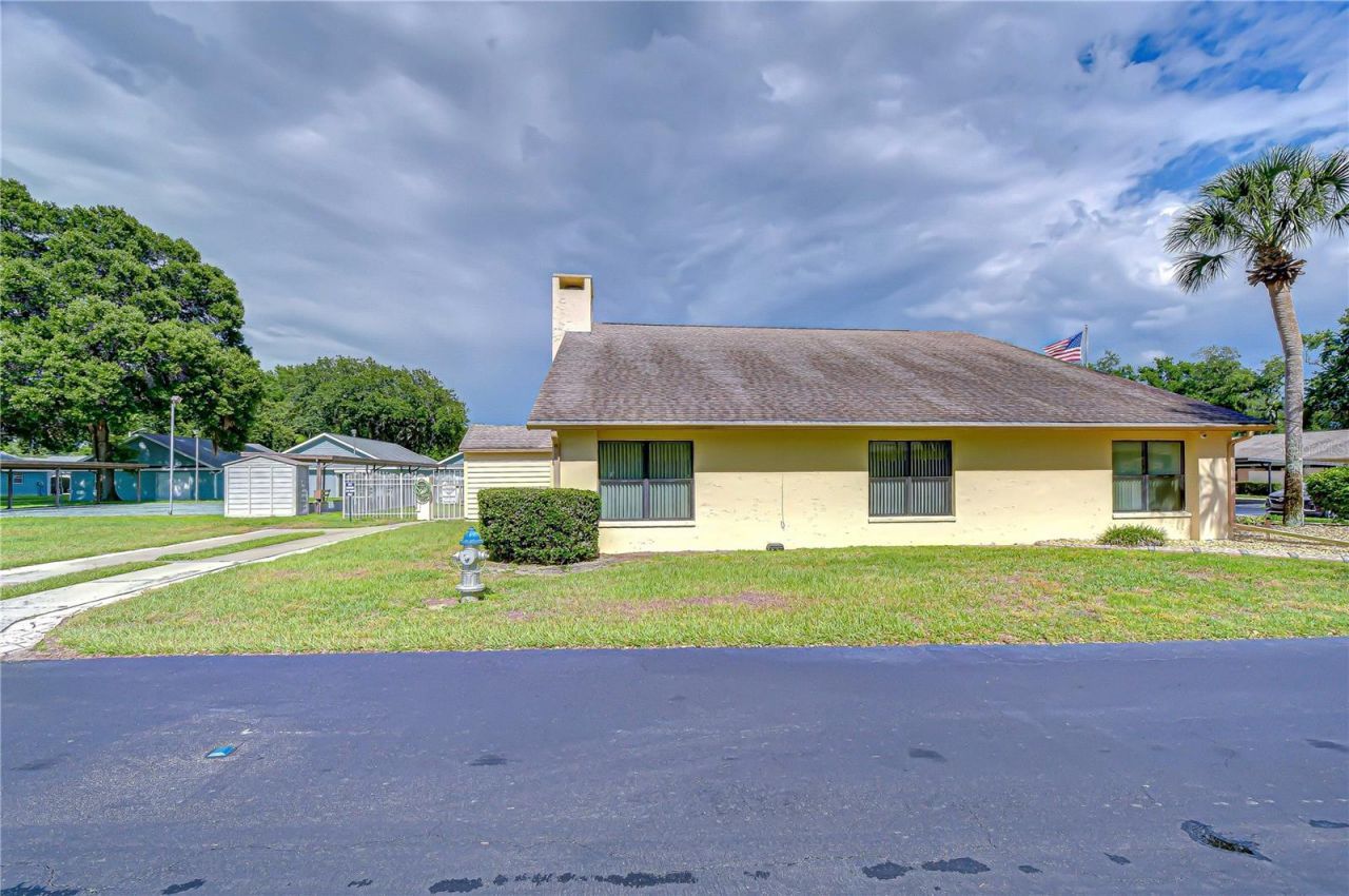 38235 Boxwood Drive , Unit 38235, Zephyrhills, FL 33542 Photo