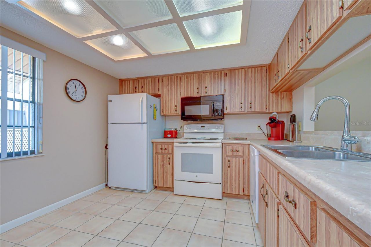 38235 Boxwood Drive , Unit 38235, Zephyrhills, FL 33542 Photo