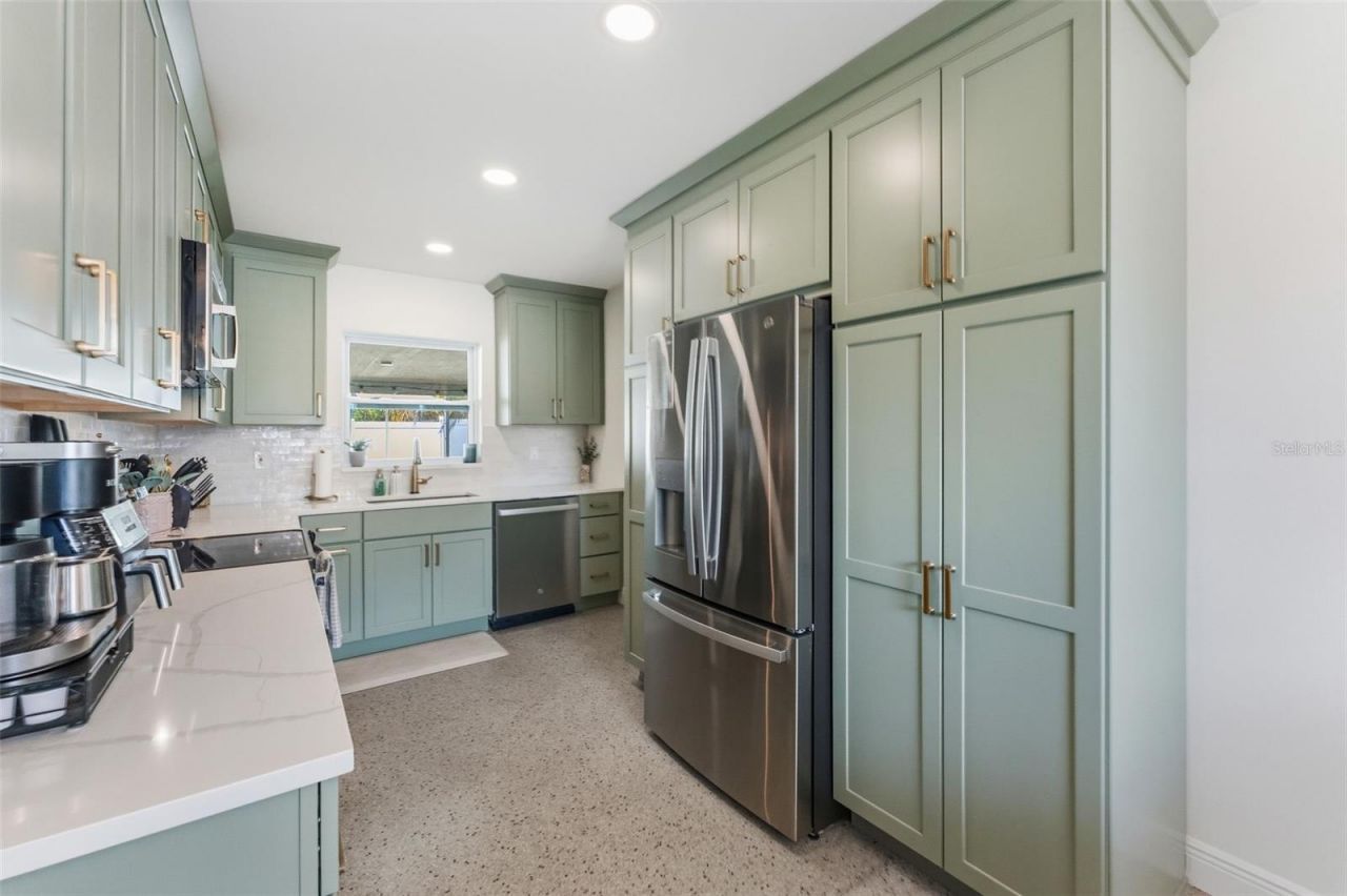 4810 Arrowwood Drive, Tampa, FL 33615 Photo