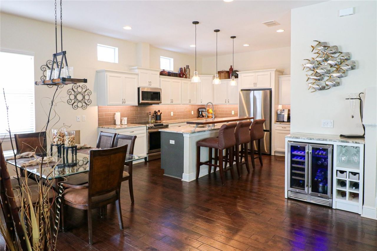 6308 S Clark Avenue , Tampa, FL 33616 Photo