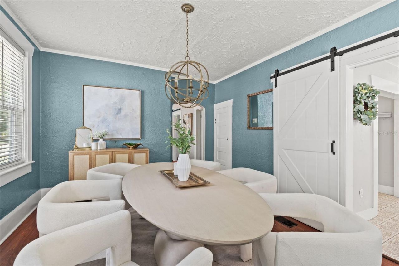 904 W Henry Avenue , Tampa, FL 33604 Photo