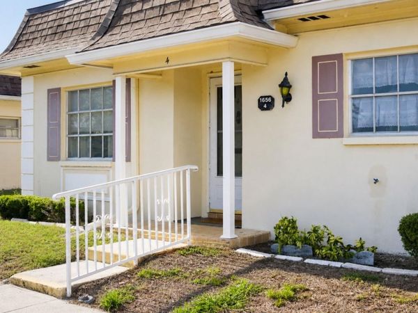 1656 S LAKE AVENUE , Unit 4, CLEARWATER, FL 33756