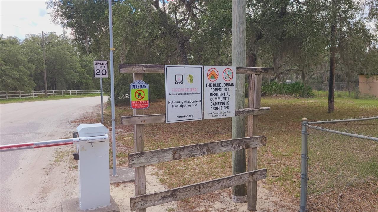 2575 Bear Run S, Frostproof, FL 33843 Photo