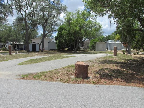 20 SILVER DOCTOR LANE , LAKE WALES, FL 33898