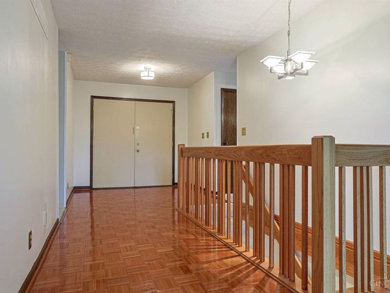 1289 Elizabeth Drive, Hamilton, OH 45013 Photo 5