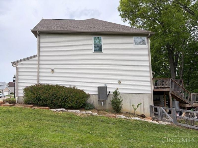 1076 Oak Forest Drive, Hamilton Twp, OH 45152 Photo 24