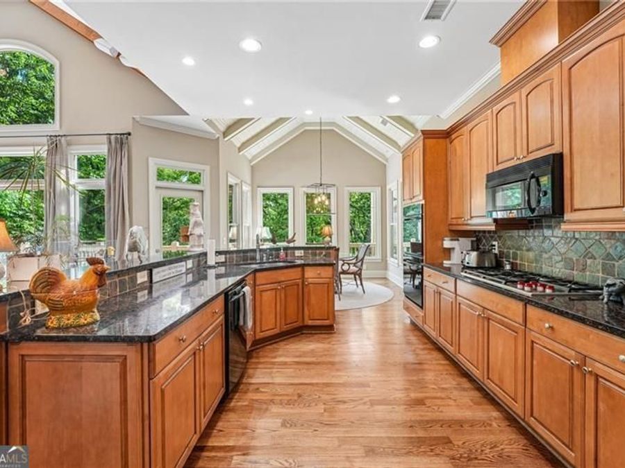 Property Image 28