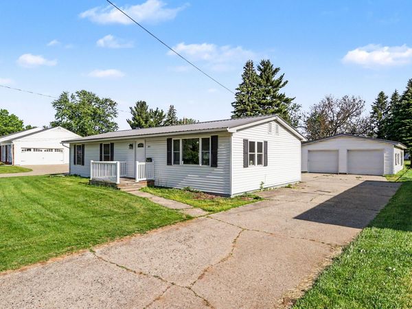 351 Roosevelt Street, Bronson, MI 49028