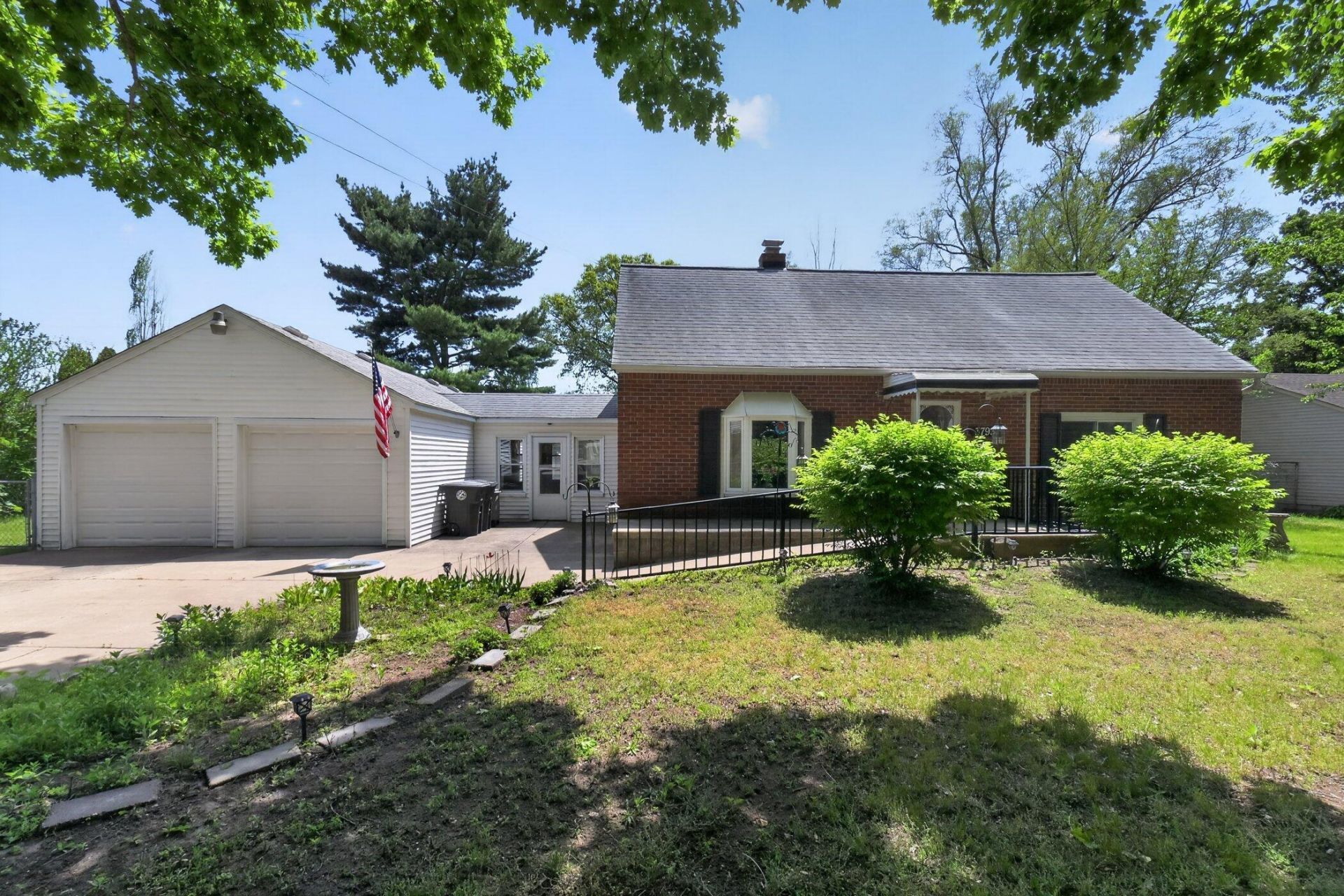 37951 Grantland Street, Livonia, MI 48150 Main Photo