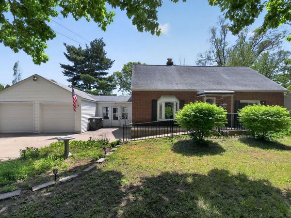 37951 Grantland Street, Livonia, MI 48150