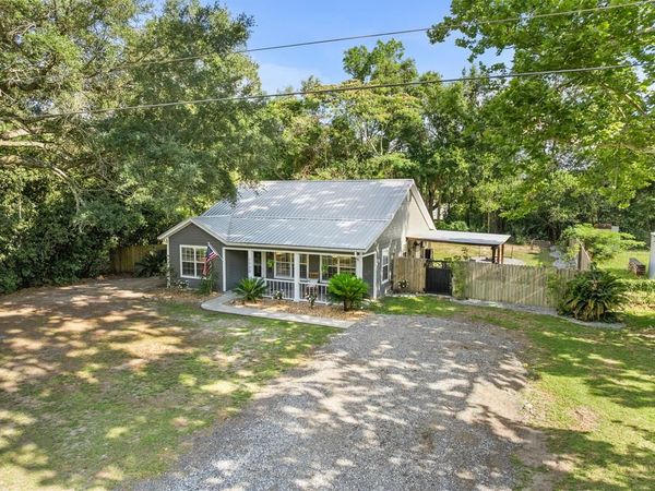 1120 SW 6th Ave, Trenton, FL 32693