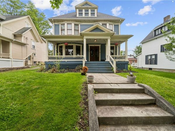 221 Tioga Street, Johnstown, PA 15905