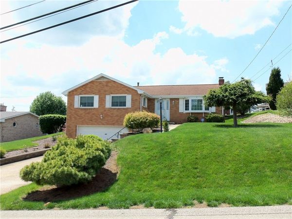 640 Longvue Drive, Houston, PA 15342