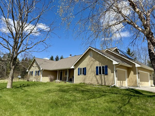 N6383 Hickory Cross -, Plymouth, WI 53073