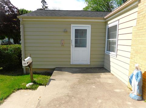 Main Photo