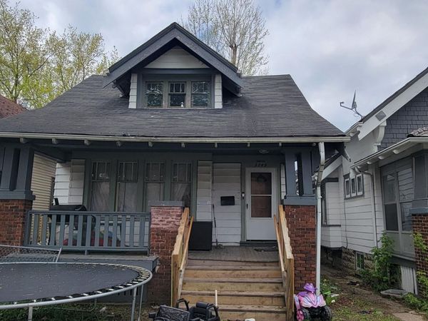 3749 N 14th St, Milwaukee, WI 53206