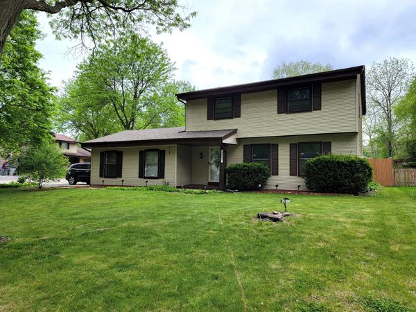 5805 N 111th St, Milwaukee, WI 53225