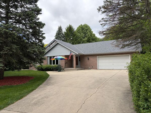 8232 Cooper Rd, Pleasant Prairie, WI 53142