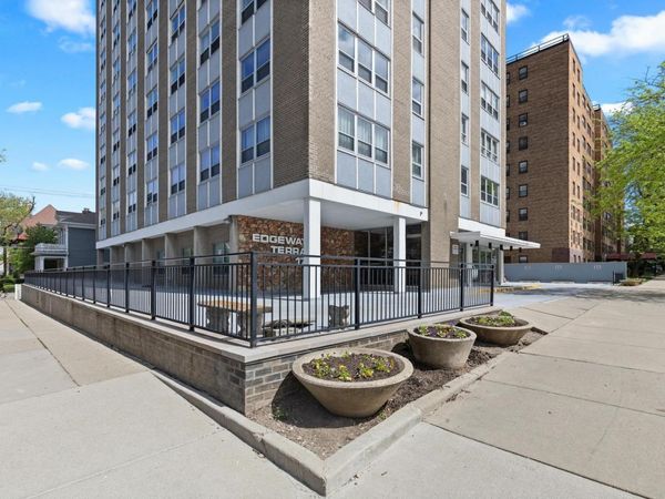 1707 N Prospect Ave, Unit 16D, Milwaukee, WI 53202