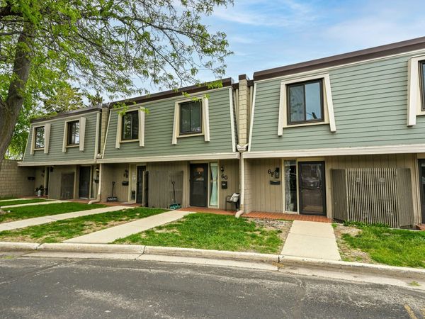3333 5th Ave, Unit 6F, South Milwaukee, WI 53172