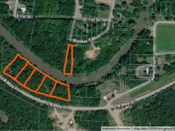 L B May Drive , Pawhuska, OK 74056