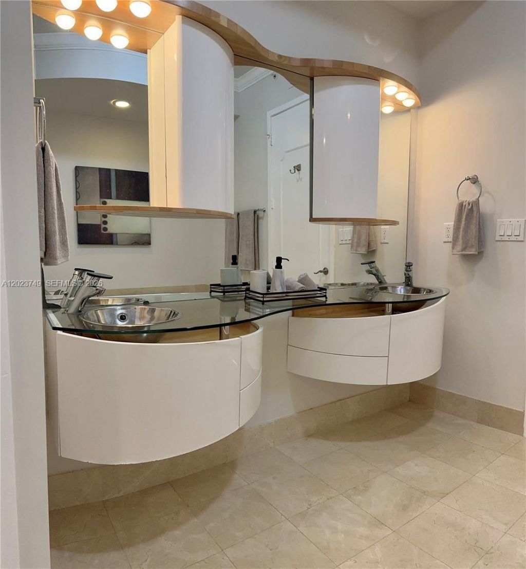 18101 Collins Ave, Unit 1108, Sunny Isles Beach, FL 33160 Photo