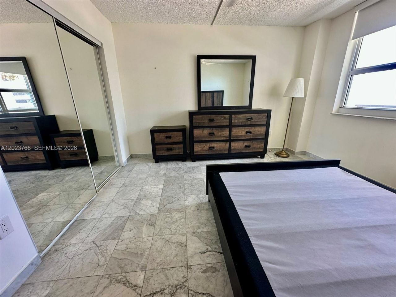 1155 Brickell Bay Dr , Unit 905, Miami, FL 33131 Photo