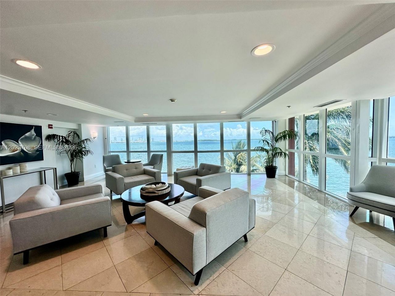 1155 Brickell Bay Dr , Unit 905, Miami, FL 33131 Photo