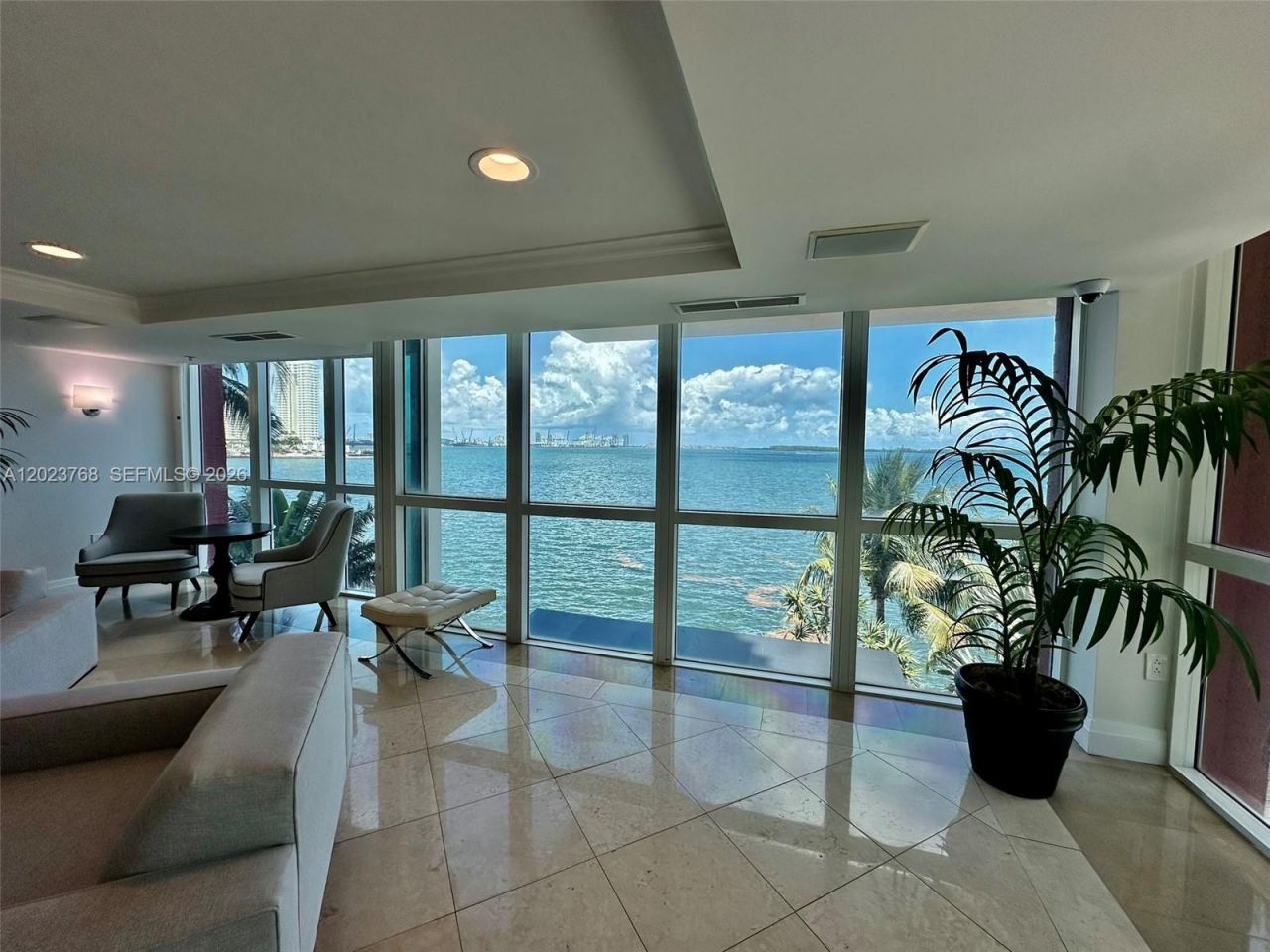1155 Brickell Bay Dr , Unit 905, Miami, FL 33131 Photo