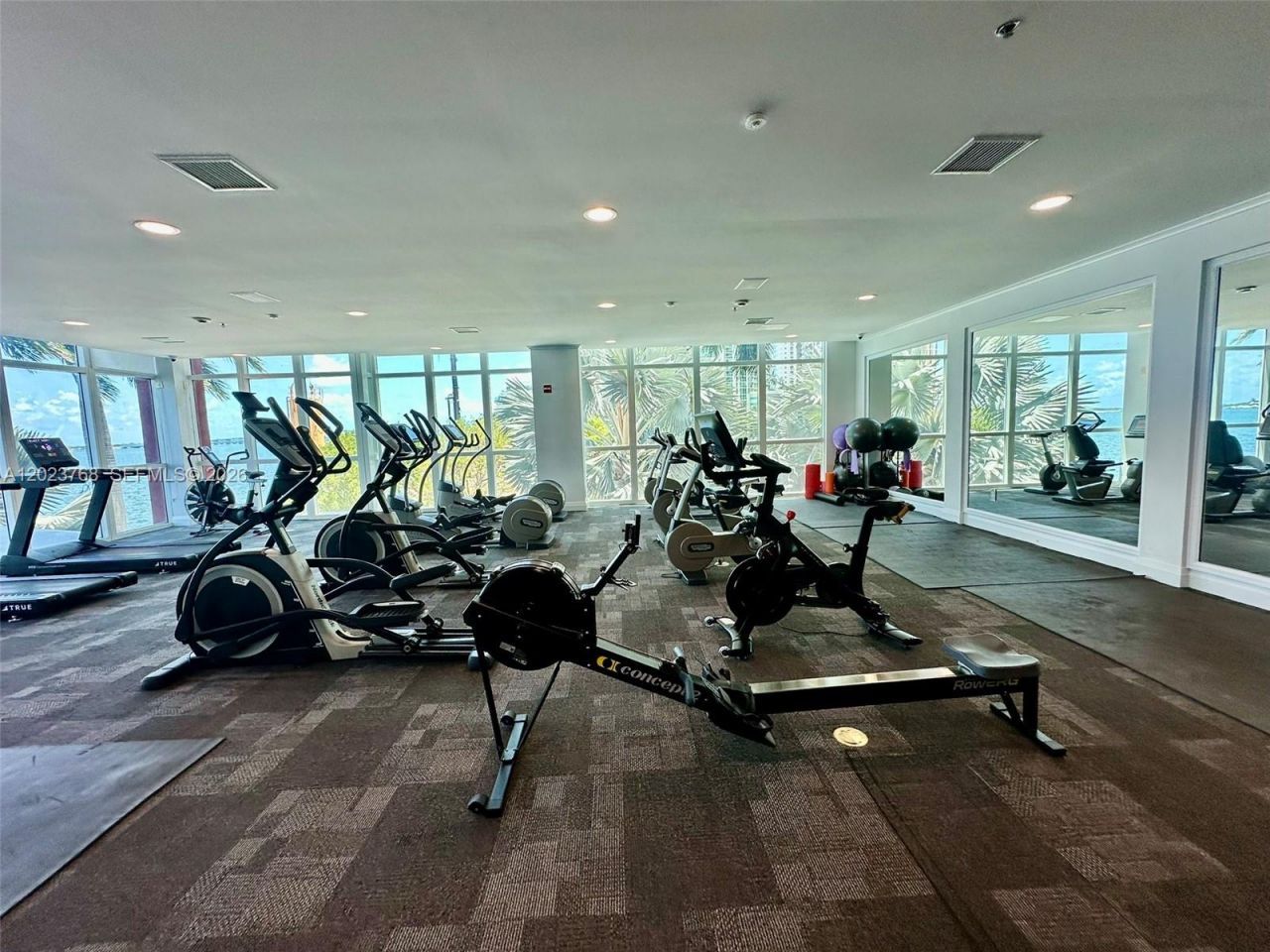1155 Brickell Bay Dr , Unit 905, Miami, FL 33131 Photo