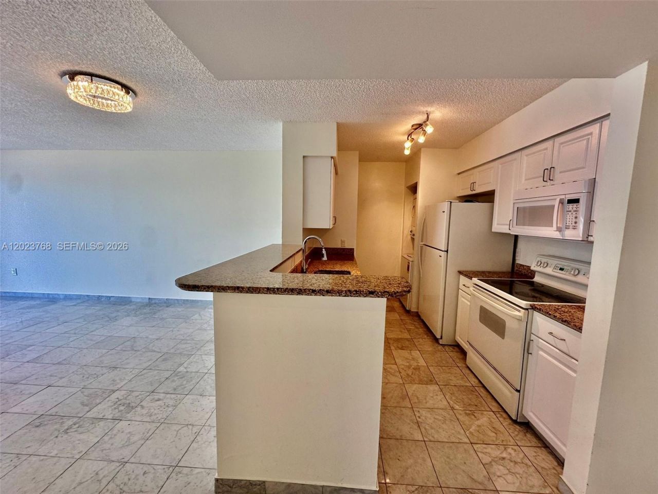 1155 Brickell Bay Dr , Unit 905, Miami, FL 33131 Photo