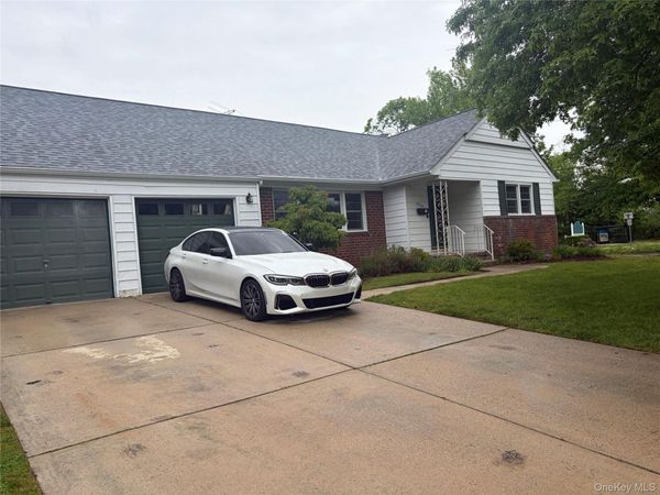 3737 Maxwell Drive , Wantagh, NY 11793
