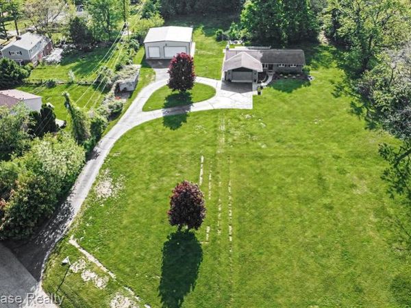 2572 Ridge Road , White Lake Twp, MI 48383
