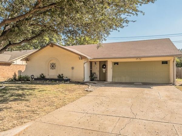 4108 Longleaf Lane, Fort Worth, TX 76137