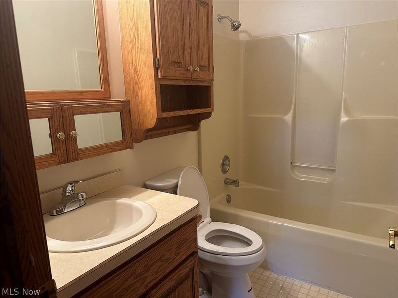 422 N Center Street , Lagrange, OH 44050 Photo 25