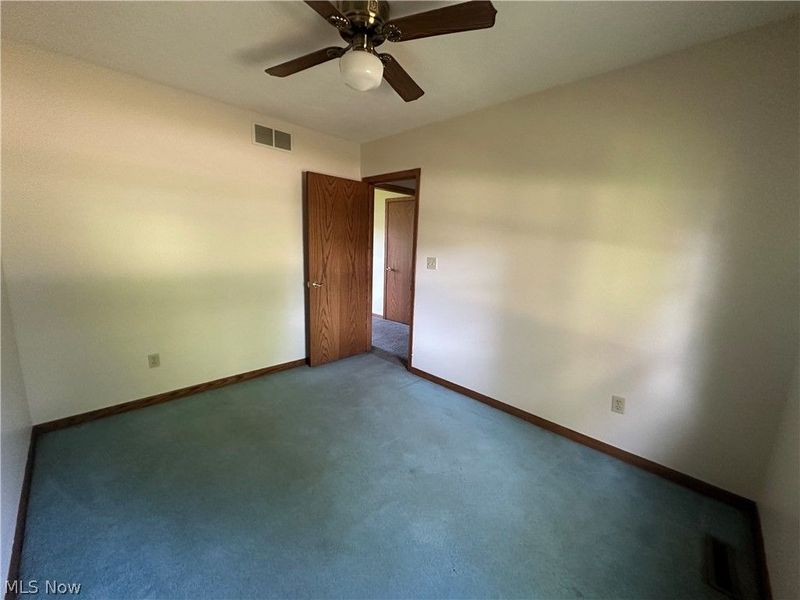 422 N Center Street , Lagrange, OH 44050 Photo 30