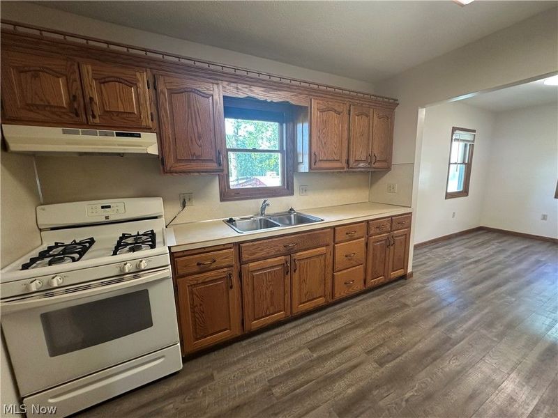 422 N Center Street , Lagrange, OH 44050 Photo 8