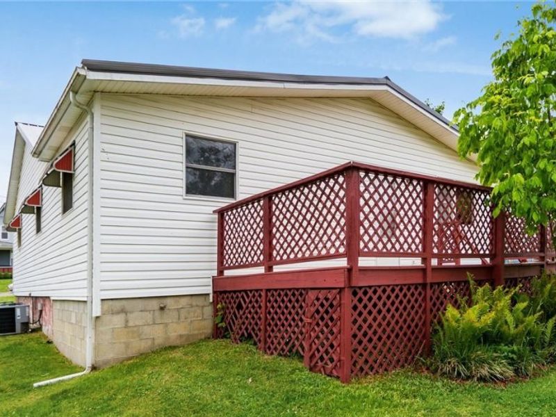 431 Swigart Street, New Lexington, OH 43764 Photo 2