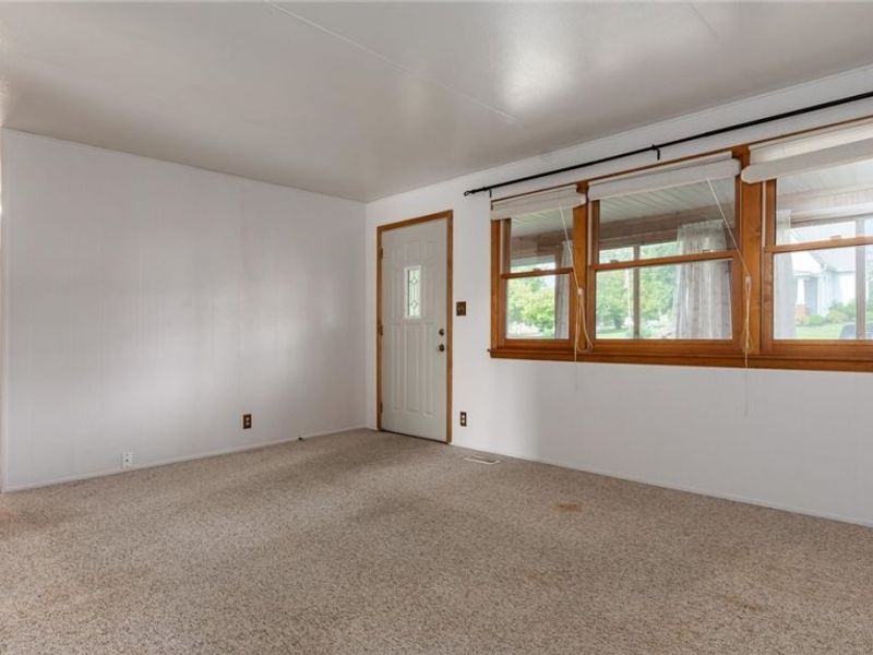431 Swigart Street, New Lexington, OH 43764 Photo 6