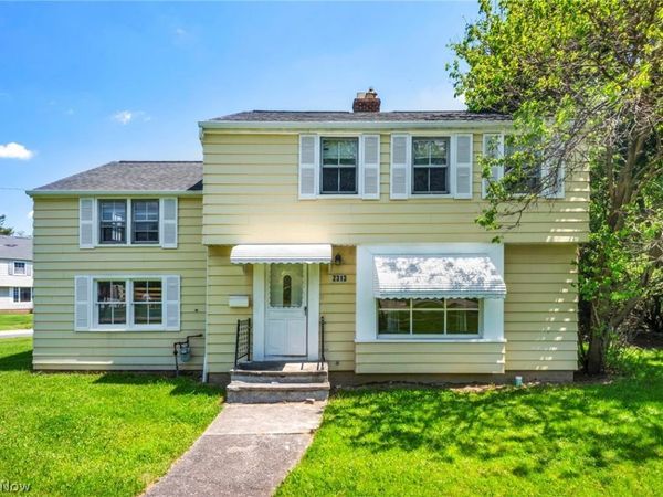 2313 N Taylor Road, Cleveland Heights, OH 44112