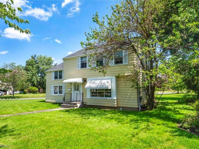 2313 N Taylor Road, Cleveland Heights, OH 44112 Photo 2
