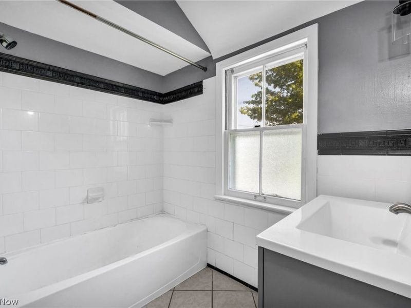 2313 N Taylor Road, Cleveland Heights, OH 44112 Photo 24