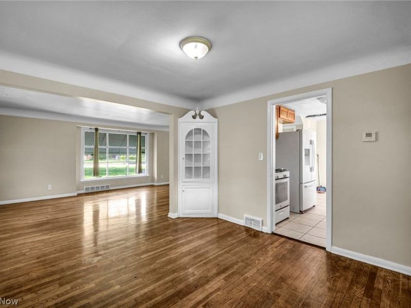 2313 N Taylor Road, Cleveland Heights, OH 44112 Photo 3