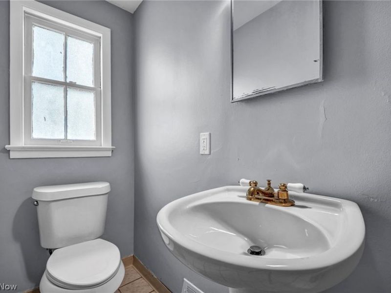 2313 N Taylor Road, Cleveland Heights, OH 44112 Photo 7