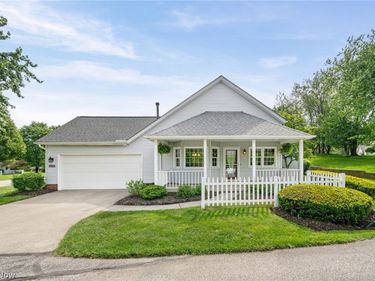 1235 Candlewick Lane, Unit 3-11, Broadview Heights, OH 44147